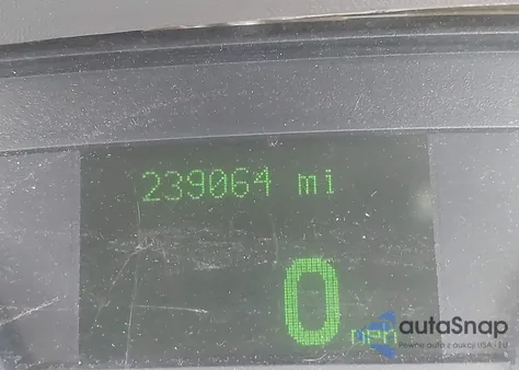 2010 Mercury Grand Marquis Ls (Fleet Only) из США, поврежденный, VIN 2MEBM7FV2AX622481